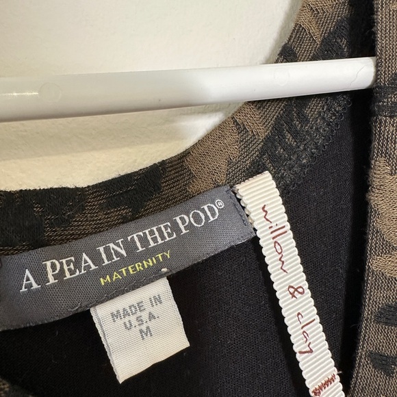 A Pea in a Pod Willow and Clay Maternity Damask-Print Sheath Dress - Picture 7 of 7